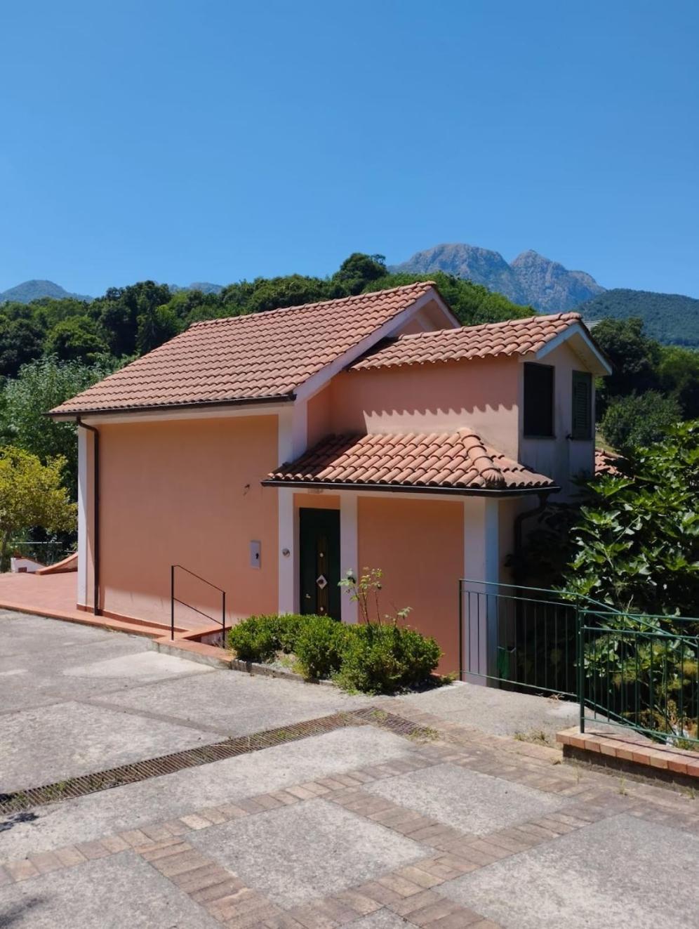 Villa Vicinus - 120 Mq - Parking - Garden Vietri sul Mare Exterior photo